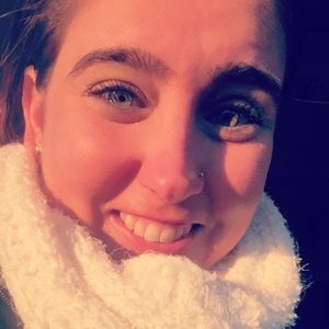 Meet your Posher, Julie